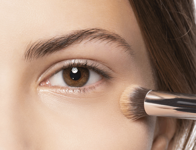 Make-up mit transparenten Puder fixieren | ARTDECO 
