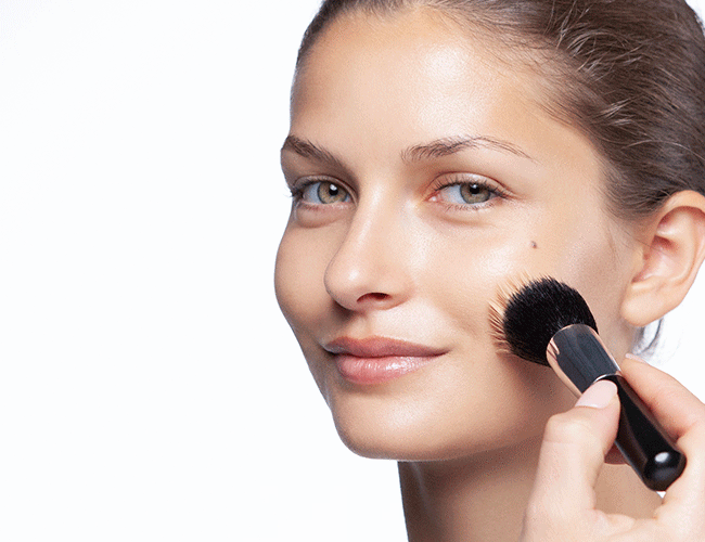 Make-up und Concealer auftragen | ARTDECO